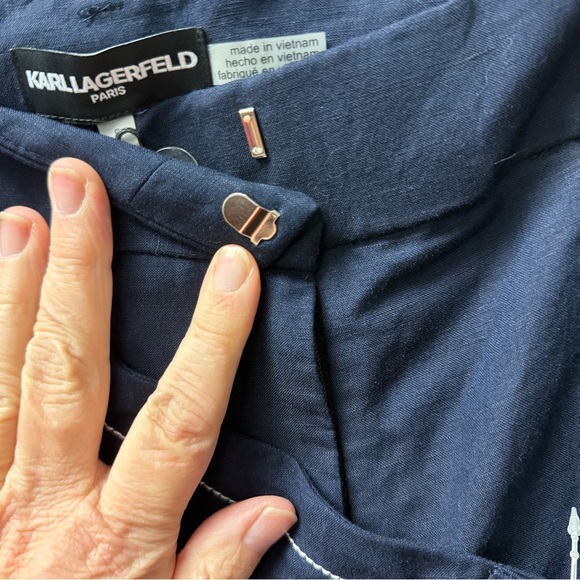 Karl Largerfeld Paris Woman's Navy Pants. Size 8 - Picture 3 of 8